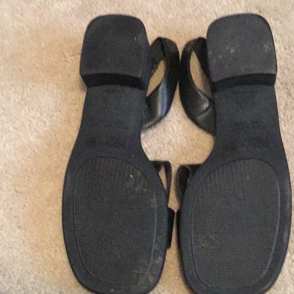 Sandals - Picture 3 of 4